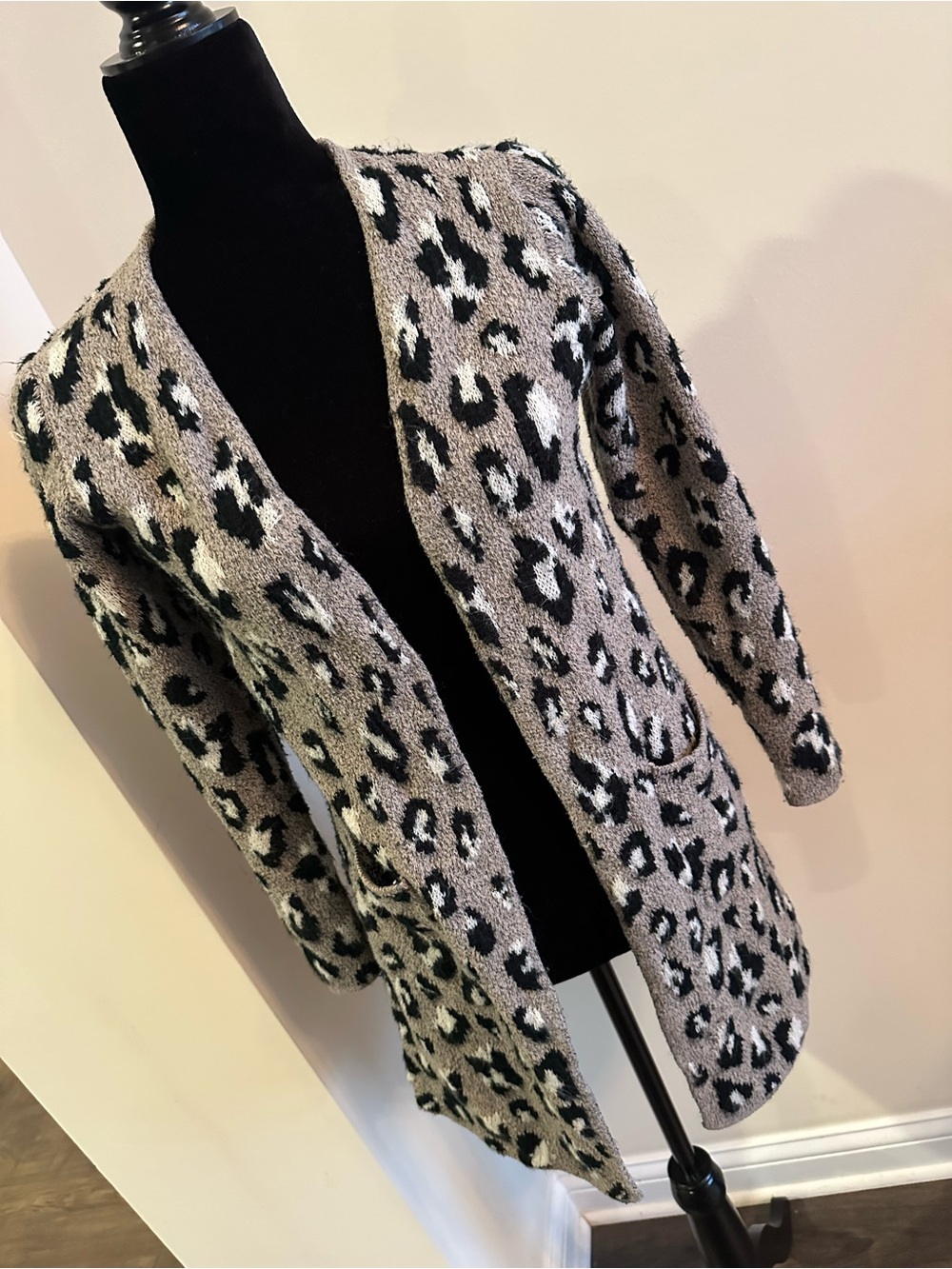 Nine West Taupe and Black Leopard print open front Cardigan size XS